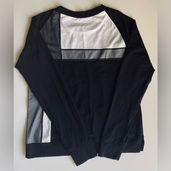 Rare Lululemon Crew Neck Pullover - Picture 2 of 5